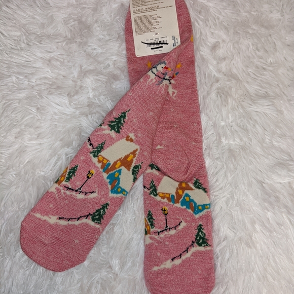 American Eagle (3) Crew Socks Holiday Edition - Picture 3 of 5